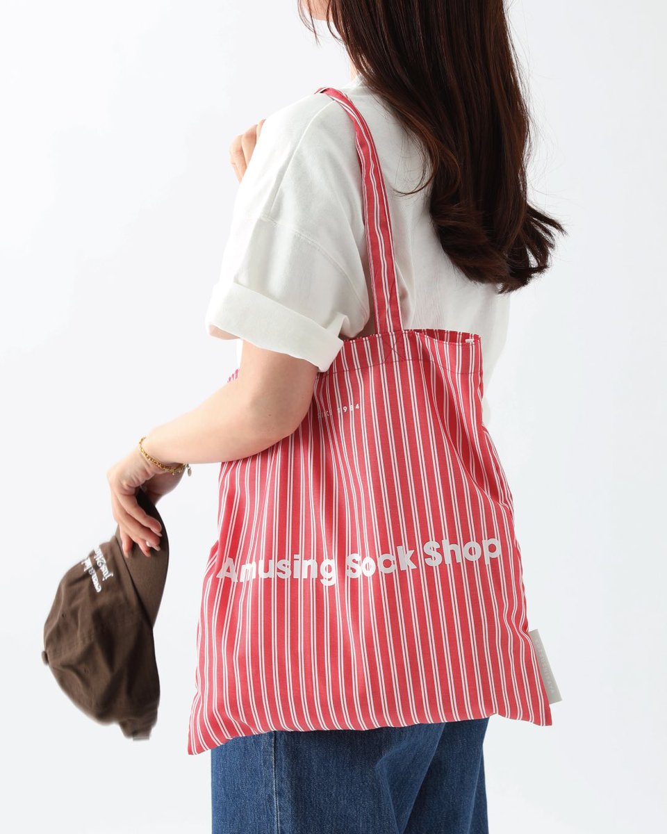 nogata_ktsty's tweet photo. 本日よりGWキャンペーンとして、
店内商品3,500円(税込)以上お買い上げで、
オリジナルトートバッグをプレゼントいたします！

無くなり次第終了となりますので、お早めに✊🏻

⚠️カラーはお選びいただけません

#tabio #kutsushitaya #靴下屋
#イオンモール直方 #靴下屋イオンモール直方店 https://t.co/7jMPldRgZH