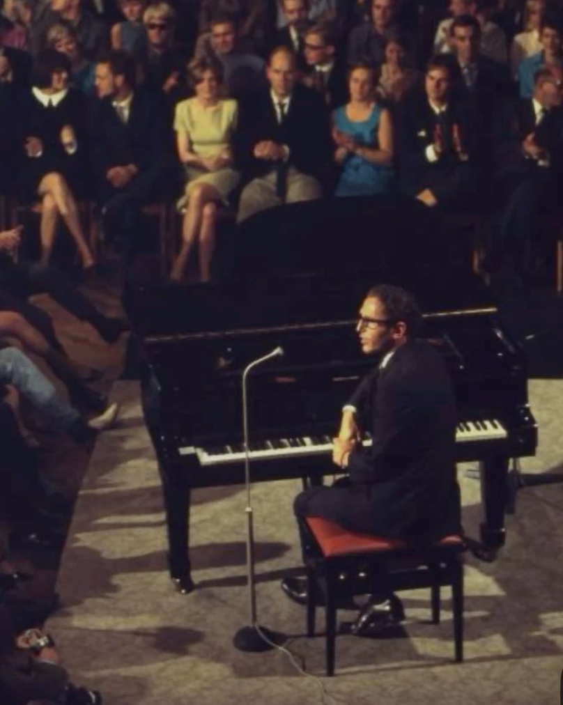 GodFodder☄️ tweet media