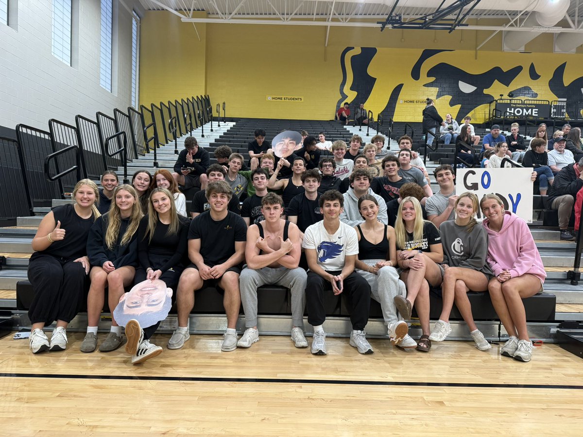 Great turn out Bears! HUGE win against Hilliard Darby tonight. Bears are back in action on Tuesday for SENIOR NIGHT! 6:45 Home🔥🏐