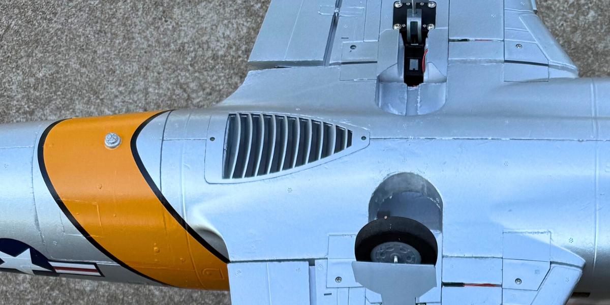 dynamhobby's tweet image. Introducing the 𝐃𝐲𝐧𝐚𝐦 𝐓-𝟑𝟑 𝐒𝐡𝐨𝐨𝐭𝐢𝐧𝐠 𝐒𝐭𝐚𝐫 𝟕𝟎𝐦𝐦 𝐄𝐃𝐅 𝐉𝐞𝐭—the latest release in our EDF lineup! Your next favorite flyer is here. Effortless to build, thrilling to fly, and packed with value. 
dynamrc.com/products/t-33-…

#DynamRC #NewRelease #T33Jet