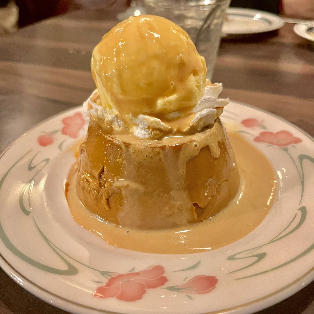 pampukinhat's tweet photo. 西新宿で見つけた、こだわりの料理とワインが楽しめるイタリアンバル🍽🇮🇹
地下に降りて重厚感のある扉を開けると現れるこちらのお店では、豊富なワインと共に見た目も映える創作力を感じるイタリアンが味わえます！

#パンプキンハット山口 #新宿グルメ #新宿ランチ #PR https://t.co/VIJK4FglhX