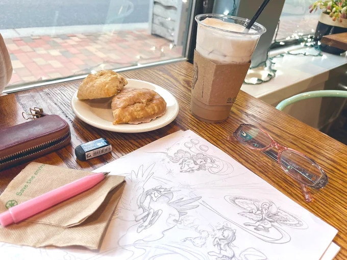 wip (and a very tasty cafe moment)
🐴 🦄 🪽 
