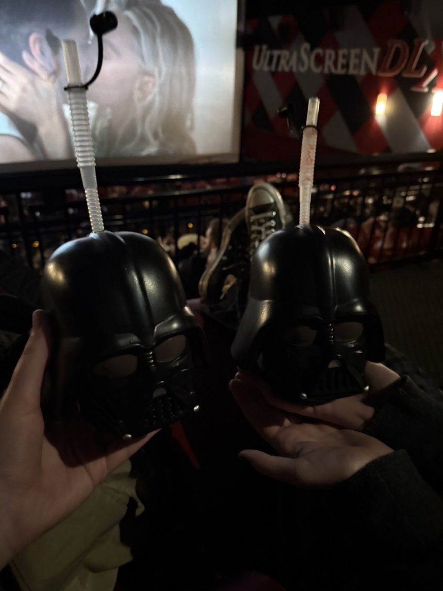 starwlkerr's tweet image. we sobbed

#notokay #RevengeOfTheSith