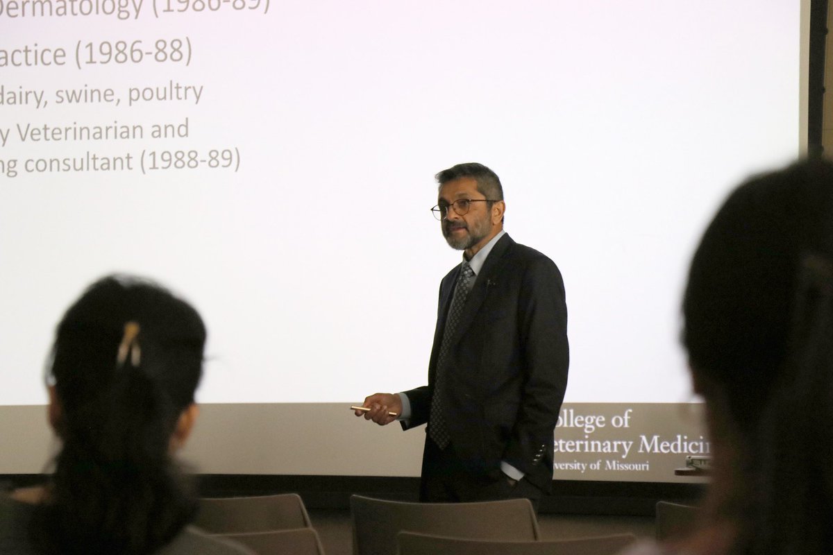 lsuvetmeddean's tweet photo. Phi Zeta Research Emphasis Day @LSUVetMed was a joy: great science displayed on dozens of posters; a fabulous Keynote speaker, Dean Srinand Sreevatsan; & very talented award recipients in all categories! #LSU #ScholarshipFirst #WBTTW #WeDiscover #WhereScienceMeetsPassion #WeLead https://t.co/ZKo7xJOwgI