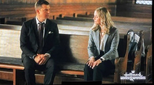 MarybethMkprudz's tweet photo. Shane knows something is troubling Oliver. She tells him to meet her at rehearsal, seeks advice from Joe, and confronts Oliver in the chapel. #SSD #CountdownToTheMoon #HallmarkChannel #DarrenAbbott #RenewSSD #POstables https://t.co/sRRdnwS4c9