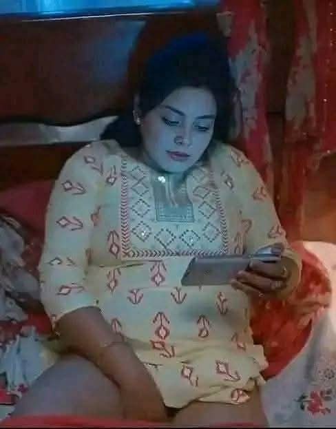 iqranoor258146's tweet photo. mujy bhi krna hain koi hI am married but still i need a boy friend https://t.co/jjh331Vkto