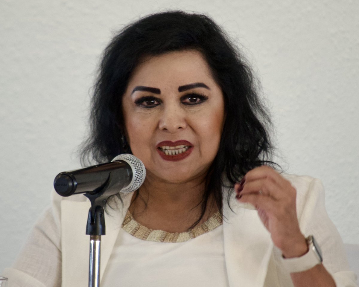 ArelyReyesT's tweet photo. Con entusiasmo y esperanza, asistí a un encuentro con compañeras y compañeros de la Barra de Abogados de Jalisco, Delegación Tlajomulco, para hablar sobre la #ReformaJudicial, cuyo rumbo apunta al compromiso social.

Escuché con atención sus inquietudes, especialmente sobre la elección de ministras y ministros, y reafirmé que los juicios bajo el principio de estricto derecho seguirán resolviéndose como hasta ahora. La certeza jurídica no se negocia. Sin embargo, expusimos casos en los que el actuar del #PoderJudicial ha sido en detrimento de los derechos sociales.

También tuve el honor de dialogar con mujeres wixarikas, defensoras incansables de los derechos de niñas, niños, adolescentes y mujeres en sus comunidades. Sus palabras fueron una inspiración.