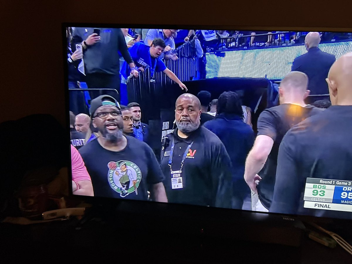 Is that you <a href="/Cerrone_Battle/">Cerrone Battle</a> ???