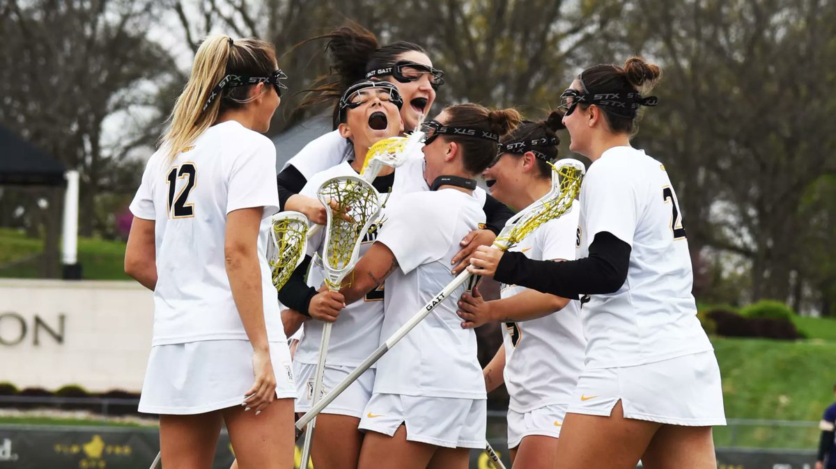 MWSUGriffons's tweet photo. 🥍 RECAP: Ticket punched again 🎟️

@GriffonLax is headed back to the GLVC tournament for a third straight year, securing that spot with an 11-8 win at Lewis on Friday.

📰 - https://t.co/uxPANXGAoj

#BlackIsGold 🔔| #GriffUp 🦅🦁 https://t.co/F2a1XabYpI