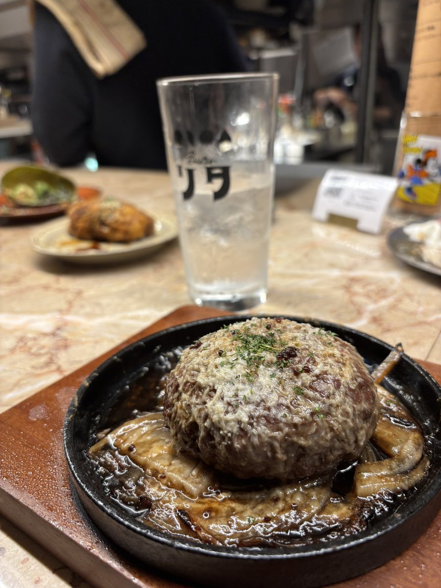 mokun0801's tweet photo. ここ最高だった

《ビストロ リタ 新宿店》
📍東京都新宿区歌舞伎町1-18-9 WaMall 9F
💰客単価7000円前後 https://t.co/tIvz3BbTyc
