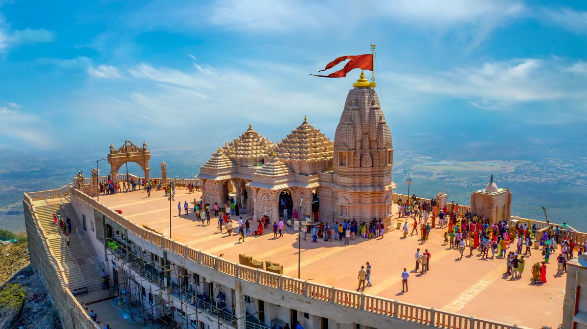 DDNewsGujarati's tweet image. ભક્તિ, શક્તિ અને આસ્થાનો ત્રિવેણી સંગમ એટલે પાવાગઢ..

#SpiritualGujarat #Pavagadh