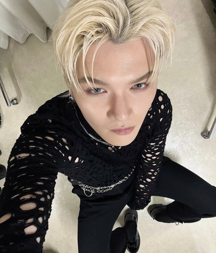 suxxzero's tweet image. ⠀ 
⠀ ⠀  ⠀    ⠀⠀       un   aplauso    ₍ 🖤 ₎    para   esta   pareja   que   está   enamorada
                ⸺ ﹙ #Vaini𓍼Finn  ﹚ ꣑୧ 🕯
 #ForeverStartsHere 💍#LoveInTheWoods