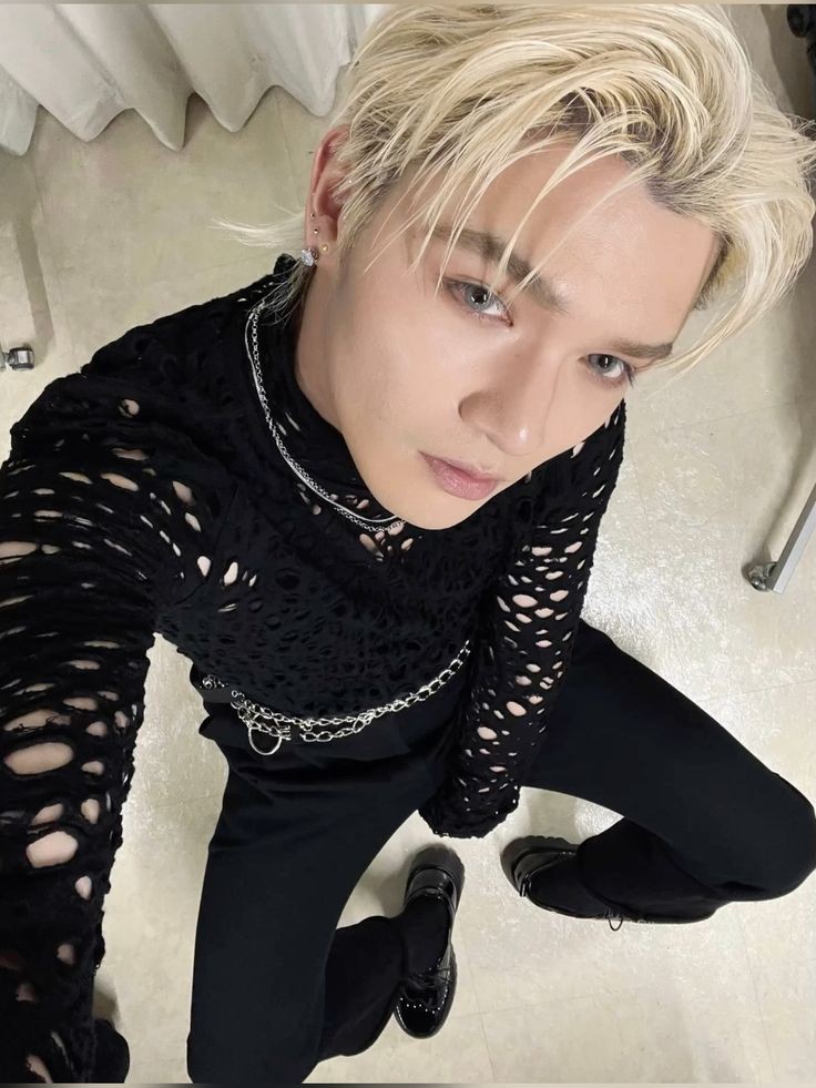 suxxzero's tweet image. ⠀ 
⠀ ⠀  ⠀    ⠀⠀       un   aplauso    ₍ 🖤 ₎    para   esta   pareja   que   está   enamorada
                ⸺ ﹙ #Vaini𓍼Finn  ﹚ ꣑୧ 🕯
 #ForeverStartsHere 💍#LoveInTheWoods