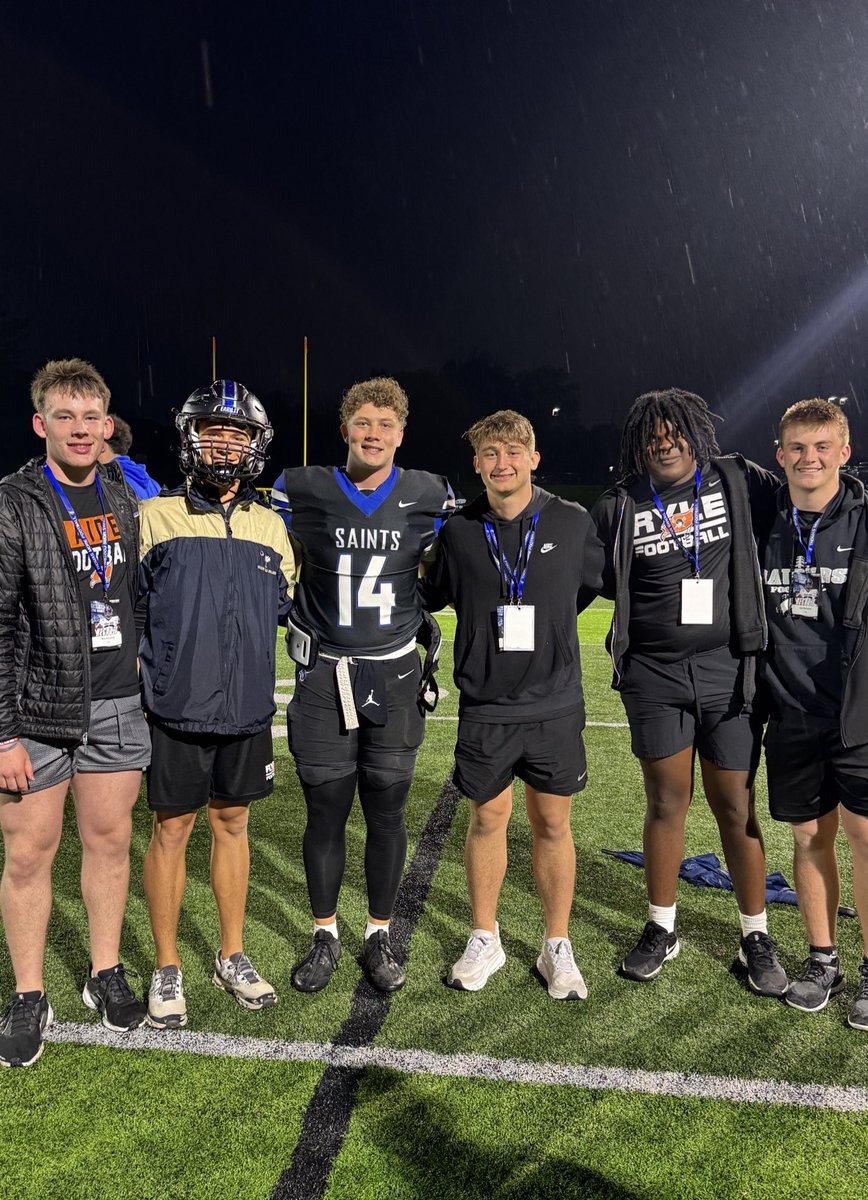 Thank you <a href="/CoachBZink/">Brad Zink</a> and @CoachFookes  for inviting me to the spring game today, I had a great time!
<a href="/TMU_Football/">Thomas More Football</a> <a href="/W_Clarke98/">Will Clarke</a> <a href="/Ryle_Football/">Ryle Football</a>