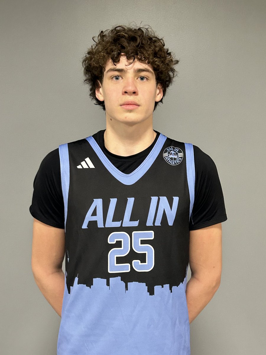 #AIAGilbert2027BLK 64, #WIDynasty2027, 65 monster 30 pt game from #StevensonPatriot 6'6 wing , #TimothySirutyuk <a href="/hart_training/">Coach Chris Hart</a> <a href="/AndrewBraverman/">Andrew Braverman</a> <a href="/AIAeliteboys/">ALL IN Elite Boys</a> <a href="/ny2lasports/">NY2LA SPORTS</a> <a href="/AIA_BILLY/">Billy Welcome</a> <a href="/lyteAsArockRM14/">Coach Ryon J. Gilbert</a> <a href="/MHS_Boys_/">Midwest Hoops Spotlight</a> monster st &amp; 2 hand dunk, finished strong countless times at the rim.