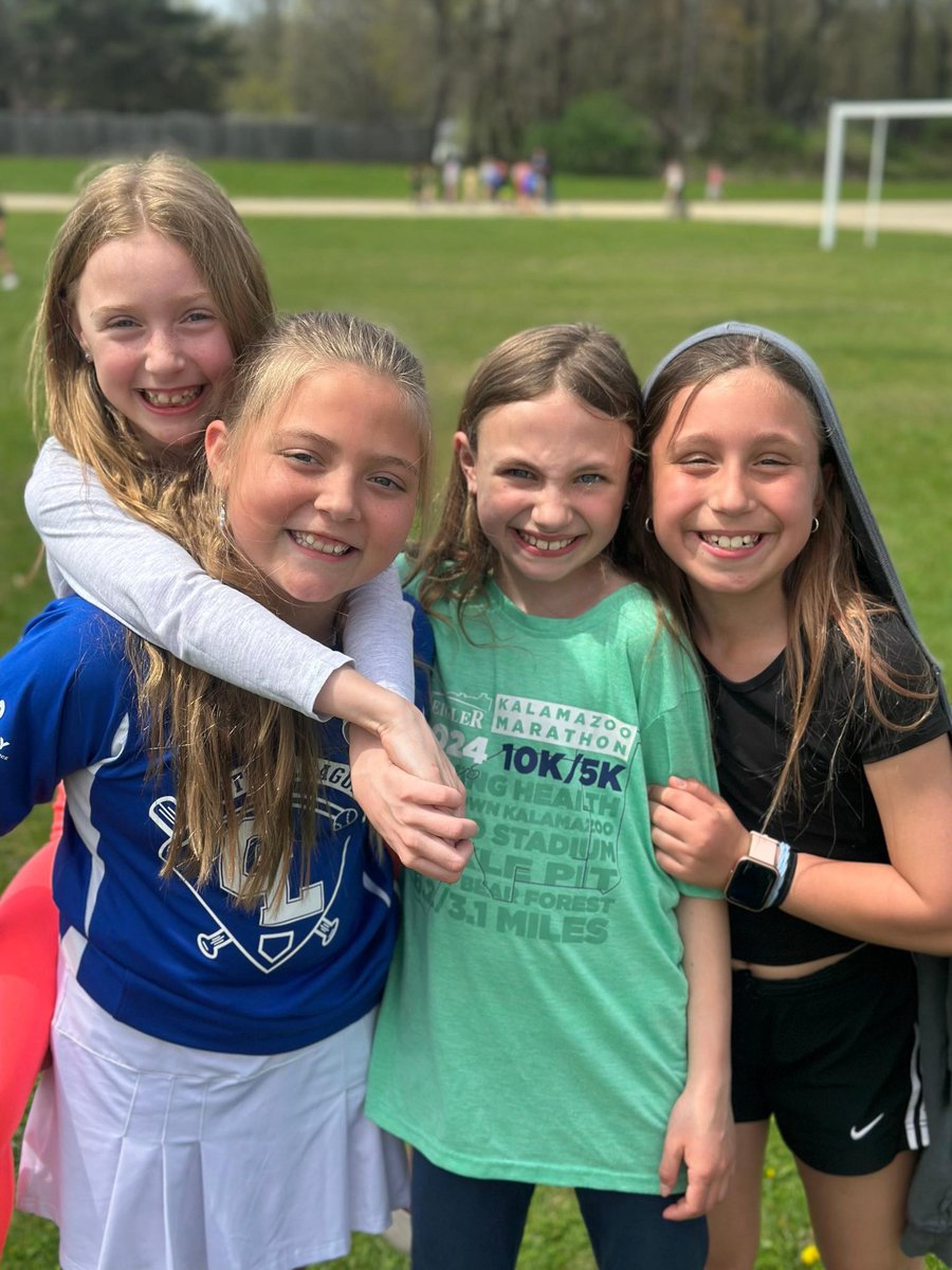 TeacherMrsA3rd's tweet image. A smile says it all! Just look at these faces enjoying ice cream sundaes on a beautiful day to celebrate mastering their multiplication facts. Way to go, Team Angel! #GLCSRyan #GoGullLake
