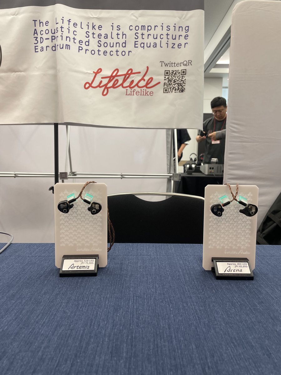 fujiyaavichpfes's tweet image. 🎧ブース紹介 6F 602A-D④「Lifelike Audio」
ブティックイヤホン「Arena（アリーナ）」「Artemis（アルテミス）」を限定展示中👏
高い解像度、鮮やかで繊細な音色、豊かで伸びやかな空間表現をぜひお試しください😊イヤホン内部構造の模型も見れます😳
#ヘッドフォン祭 #LifelikeAudio