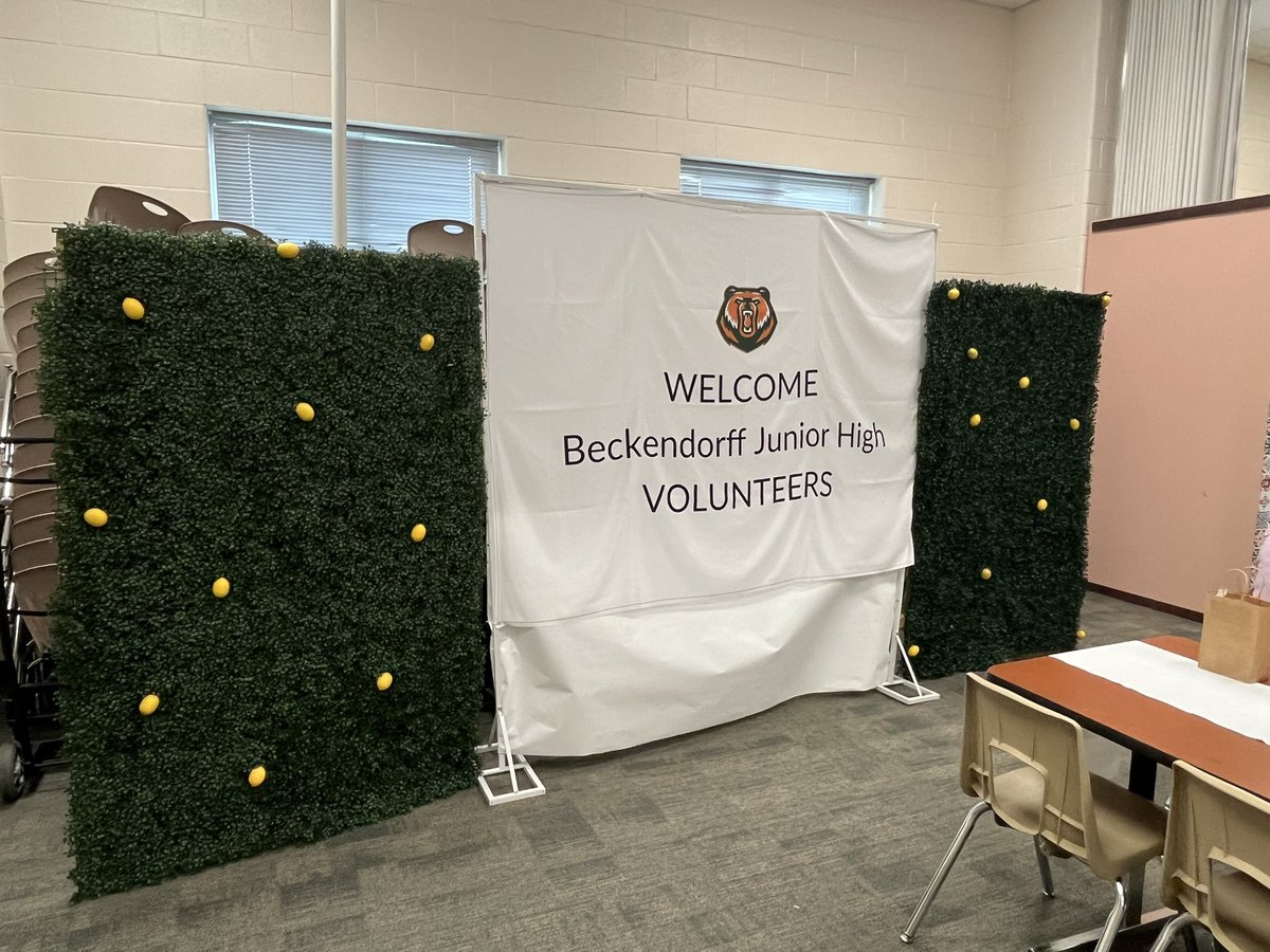 Beckendorff JH (@beckendorffjh) on Twitter photo Our volunteers serve the BDJH staff and students more than we could ever thank them for, but today was their day! We switched roles and served them. From PTA, KEYS Mentors, choir, band, orchestra and more. Thank you! <a href="/katyisd/">Katy ISD</a> <a href="/KatyISD_PIE/">Katy ISD PIE</a> <a href="/KatyISDFineArts/">Katy ISD Fine Arts</a> Our volunteers serve the BDJH staff and students more than we could ever thank them for, but today was their day! We switched roles and served them. From PTA, KEYS Mentors, choir, band, orchestra and more. Thank you! <a href="/katyisd/">Katy ISD</a> <a href="/KatyISD_PIE/">Katy ISD PIE</a> <a href="/KatyISDFineArts/">Katy ISD Fine Arts</a>