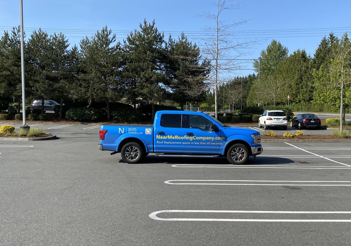 vanick_'s tweet image. hm