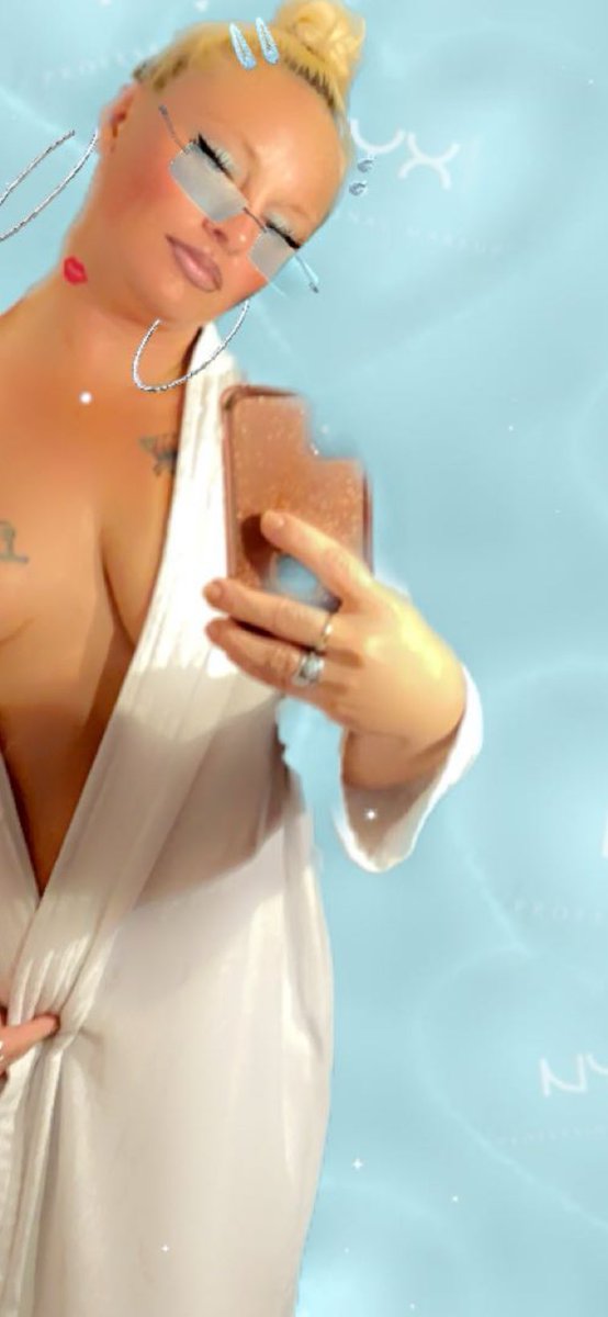 SexyRose321's tweet photo. https://t.co/ofXJ2n33M7 https://t.co/grW0MuX0MD