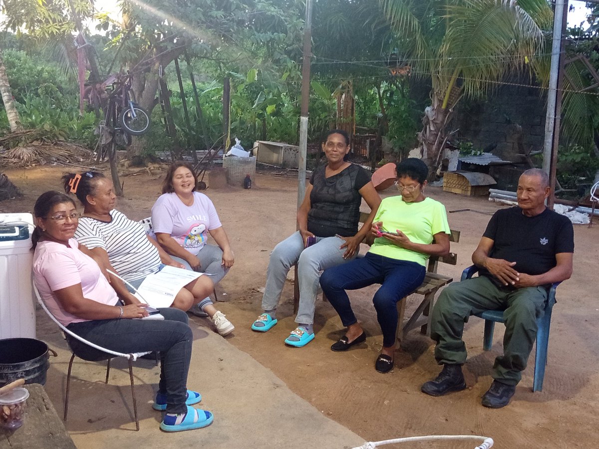 Osnardy Gomez (@osnardypsuv) on Twitter photo Junto al Equipo Victorioso de Villa Macagua!!!
La cosa es el barrio con la gente, Lo que está a la vista no necesita anteojos el respaldo de ❤️ a nuestra candidata a la gobernación <a href="/tatachavista/">Yulisbeth García</a> juntas y juntos por la gran Victoria popular feminista. Junto al Equipo Victorioso de Villa Macagua!!!
La cosa es el barrio con la gente, Lo que está a la vista no necesita anteojos el respaldo de ❤️ a nuestra candidata a la gobernación <a href="/tatachavista/">Yulisbeth García</a> juntas y juntos por la gran Victoria popular feminista.