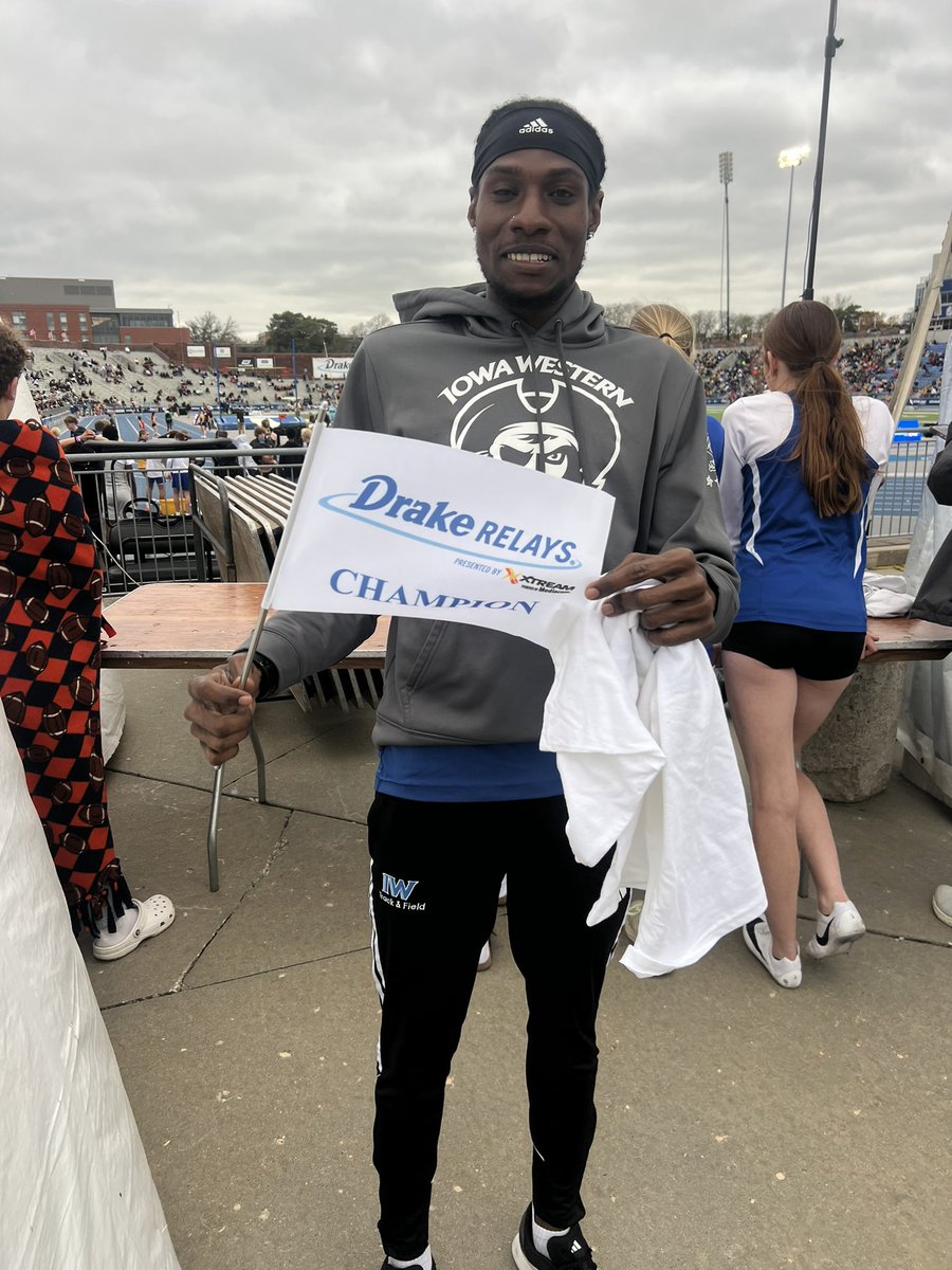 David Burnett tweet media