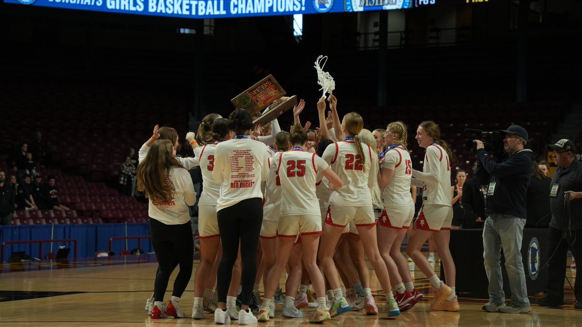 Lucy Johnson tweet media