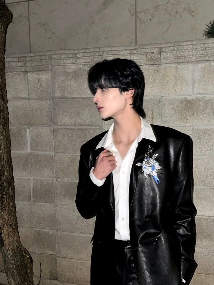 nmmbro's tweet image. ⠀ 
⠀ ⠀  ⠀    ⠀⠀       un   aplauso    ₍ ♥ ₎    para   esta   pareja   que   está   enamorada
                ⸺ ﹙ #Vaini𓍼Finn  ﹚ ꣑୧ 🕯
 #ForeverStartsHere 💍#LoveInTheWoods