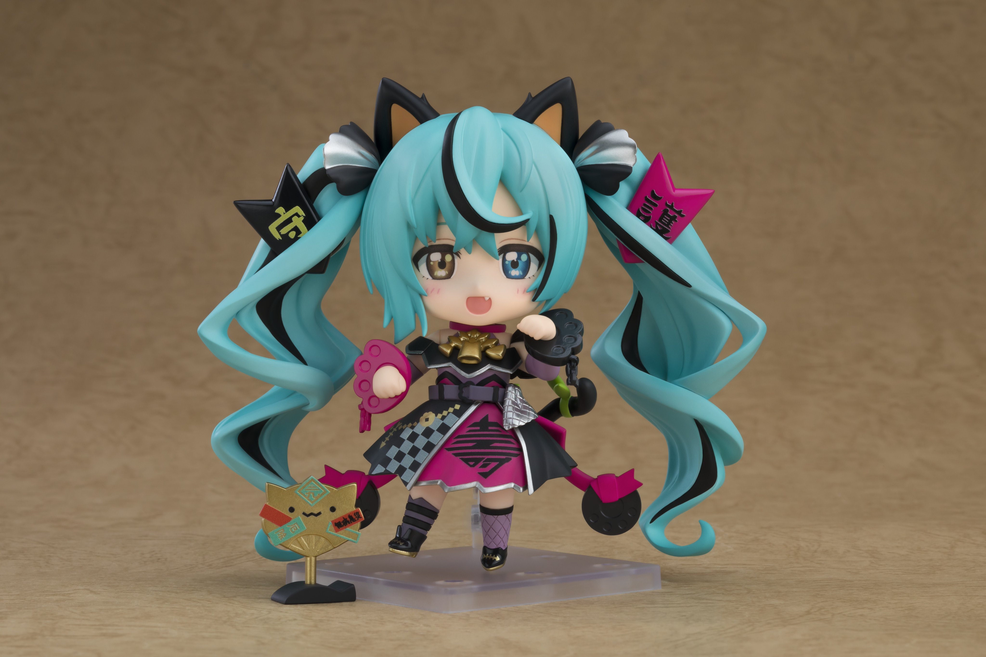ねんどろいど 初音ミク 招きミクVer. 専用猫座布団つき