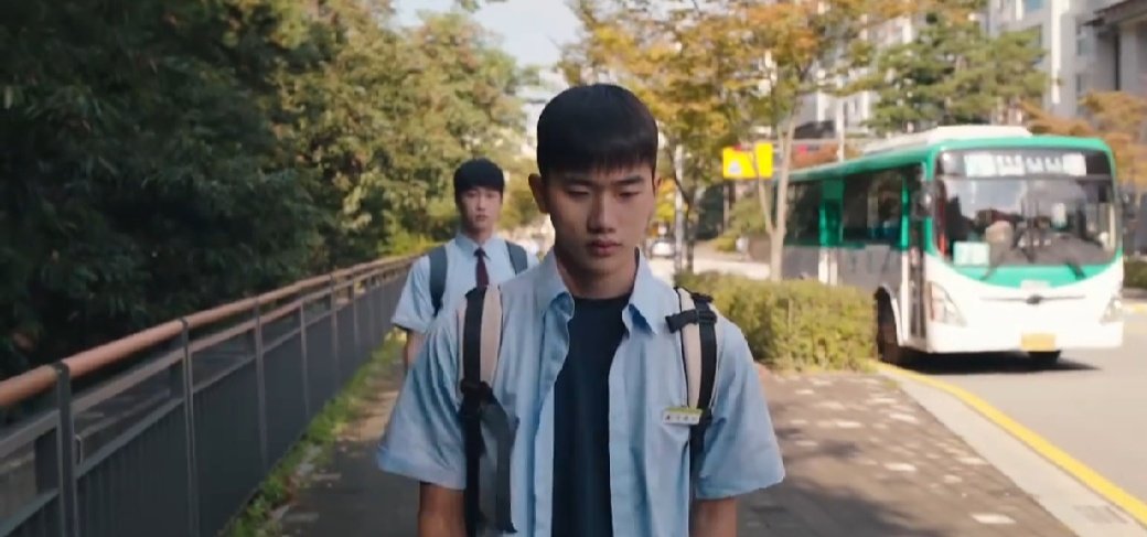 dearbubble7's tweet photo. seungwon didn't hesitate to follow heesu WALKING all the way home , just to make sure he was okay (my peak romance♡)
#2반이희수 #HeesuInClass2 #HeesuInClass2Ep9 https://t.co/3toqXL3wSf