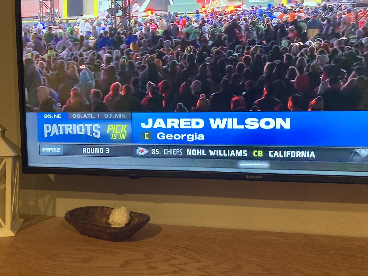 AaronMorrow78's tweet photo. @jaredcwilson Not AI generated! https://t.co/HD8DWUDQIp