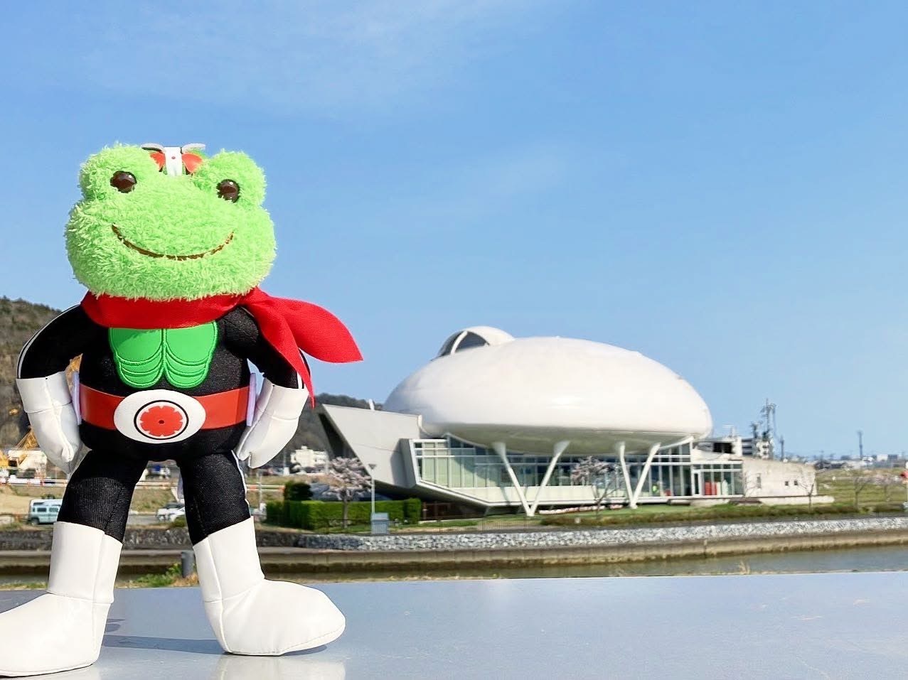かえるのピクルス 仮面ライダー×ピクルス コラボ ポージング ビーンドール 石巻 かえるのピクルス 仮面ライダー ピクルス コラボ ポージング