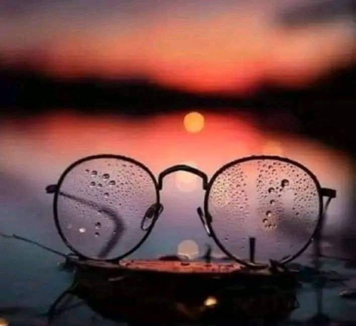 اذا اردت ان ترى حقيقة الاشياء 
اخلع نظارة العاطفة

simoo5644 ❣️