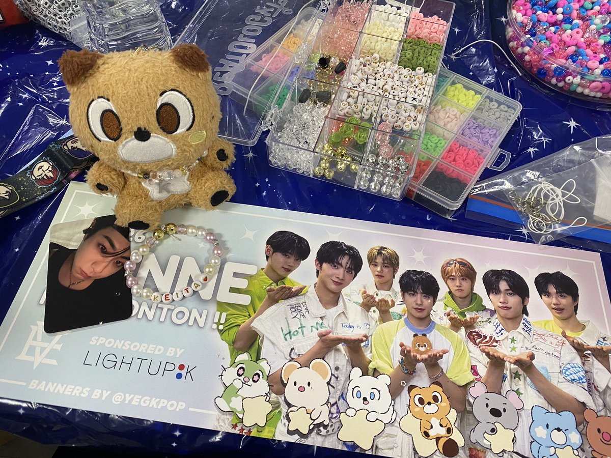 Eeeee see you tomorrow <a href="/EVNNE_official/">EVNNE</a> 🥹💕

And thanks <a href="/yegkpop/">YEGKPOP</a> for the event today 🫶