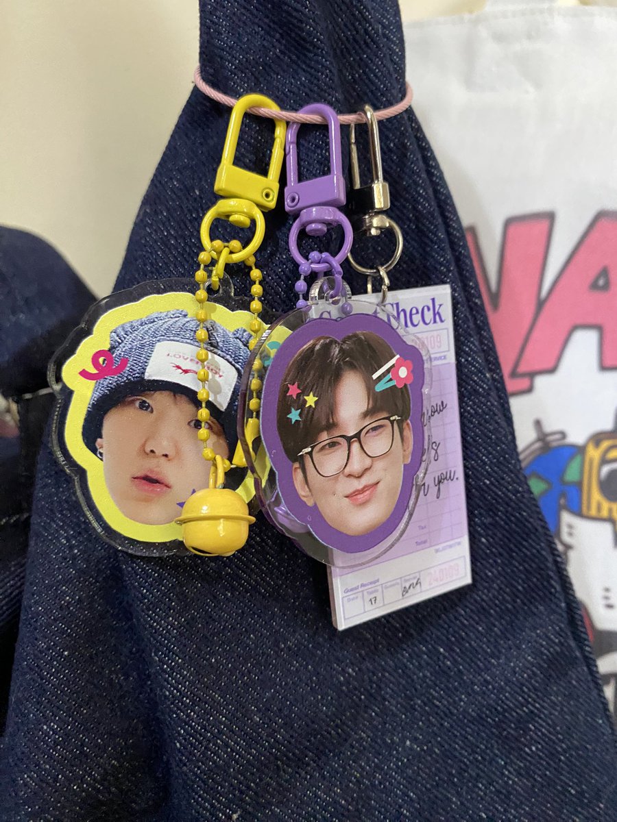 ఇ ◝‿◜ ఇ tweet media