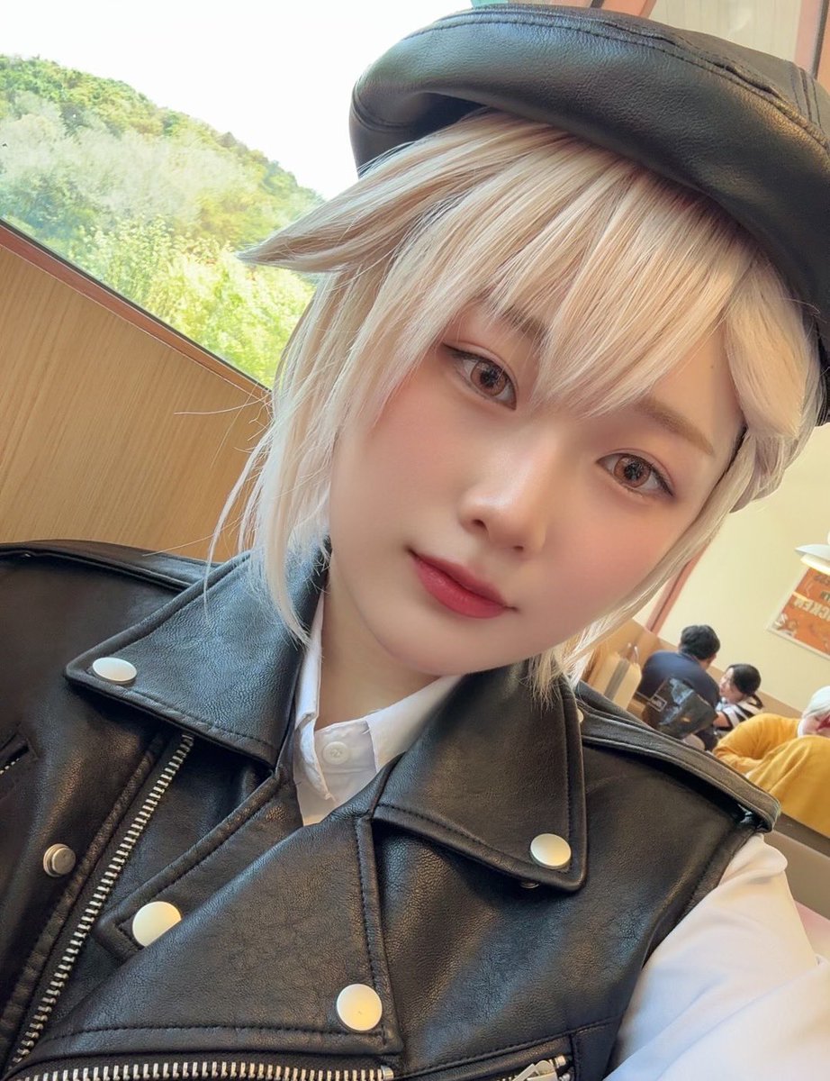 나 도착했는데 만나자…