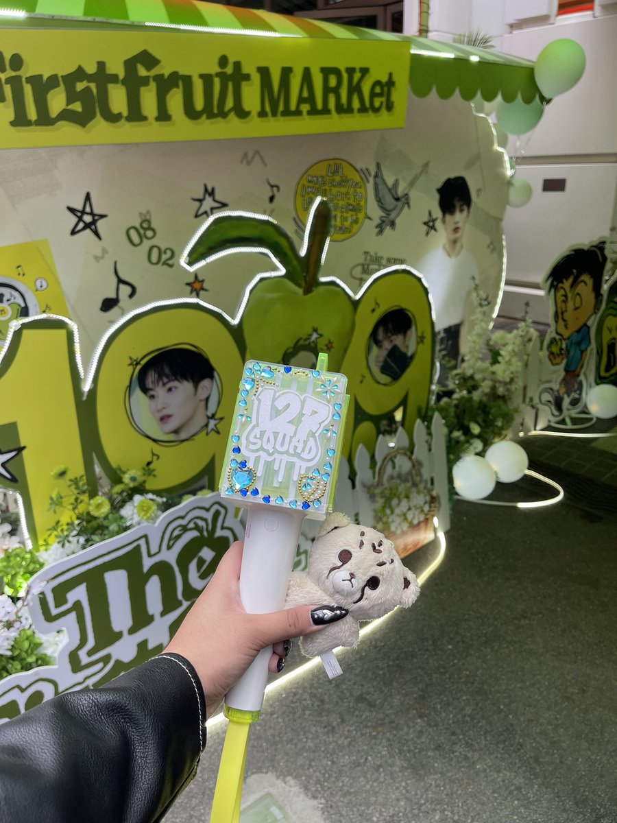 ᧔ෆ᧓ tweet media