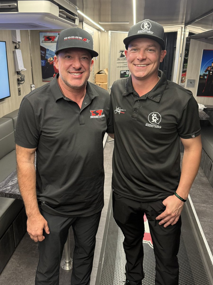 Tony Stewart Racing Nitro (@tsrnitro) on Twitter photo Sat down with these two champs. Stay tuned 😎
#TSRnitro | <a href="/JFR_Racing/">John Force Racing</a> | <a href="/TonyStewart/">Tony Stewart</a> | <a href="/ProckRocket_TF/">Austin Prock</a> | #NHRA Sat down with these two champs. Stay tuned 😎
#TSRnitro | <a href="/JFR_Racing/">John Force Racing</a> | <a href="/TonyStewart/">Tony Stewart</a> | <a href="/ProckRocket_TF/">Austin Prock</a> | #NHRA
