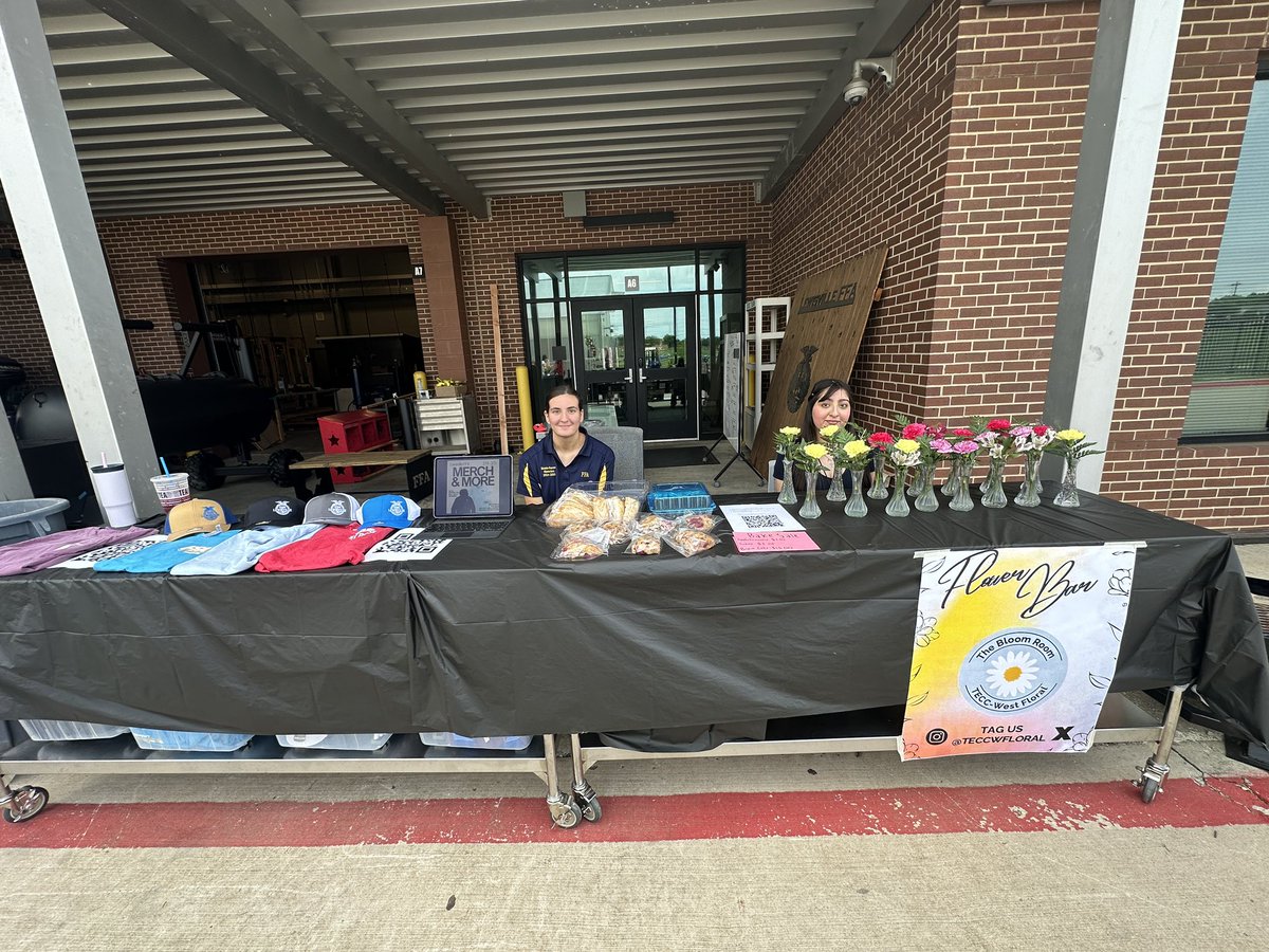 Branching on from our day at the FWBG, our greenhouse opened its doors for day 1 of the annual spring plant sale! 
Be sure to stop in on day two, surprise price slashes may be seen in the greenhouse! 
Thank you to those who came to support our program &amp; FFA chapter today. 🪴💚