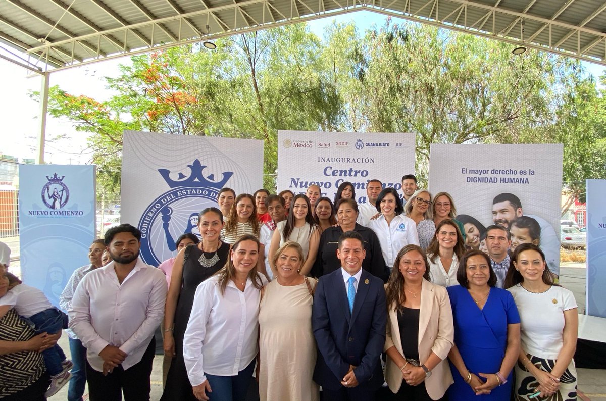 ¡Qué alegría ser testigo de la inauguración del Centro Nuevo Comienzo “DIF Pilares”!

Con la suma de todos, nuestras familias en Irapuato contarán con más talleres y cursos para impulsar su bienestar. 🙌🏾

¡Gracias <a href="/comienzogente/">Secretaría del Nuevo Comienzo</a> , <a href="/difgente/">DIF Estatal Guanajuato</a> <a href="/derechosgente/">Secretaría de Derechos Humanos</a> e <a href="/irapuatogob/">Gobierno de Irapuato</a> !