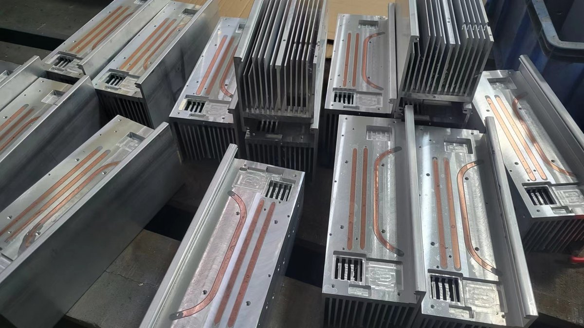 ticooler's tweet image. According to Squawka, Yamal is the only player to have completed more than 100 dribbles this season
[La Liga dribbles list]
1. Yamal (Barcelona), 131 times
2. Lukebakio (Sevilla), 81 times
3. Vinicius (Real Madrid), 77 times
4. Mbappe (Real Madrid), 70 times