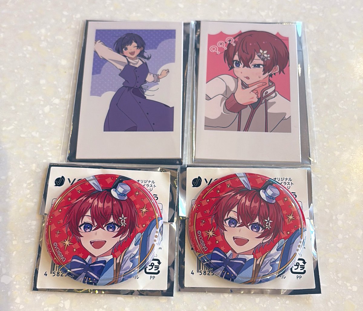 譲）画像❤️さん
求）缶バッジ同種🩵💜さん（コンプのため）
チェキ 💚さん
26.27日会場におります。
本日でしたらただいまフードコートにおりますので、お気軽にお声がけ下さい。
 #すたぽらグッズ交換