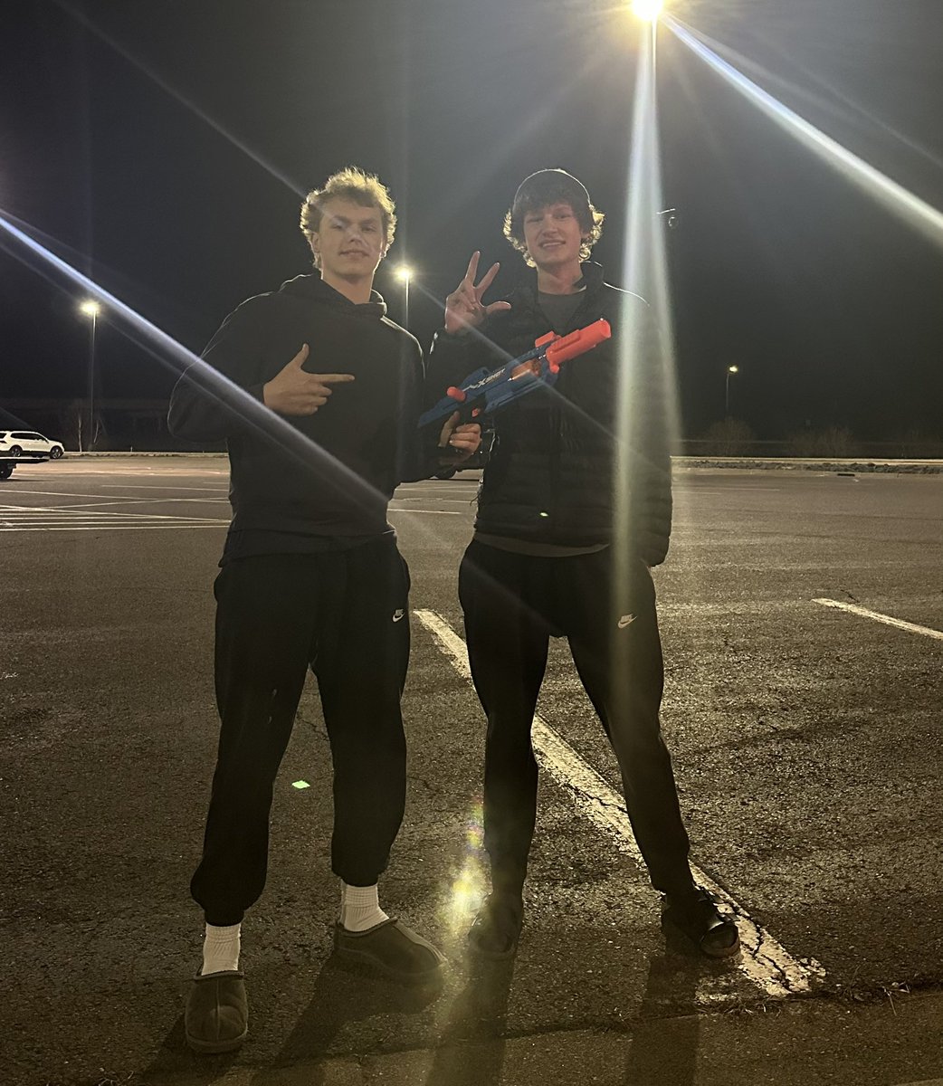 Jay aus from fadih kills Silas from The Load Blowers just in time <a href="/CecNerf/">CECNerf</a>