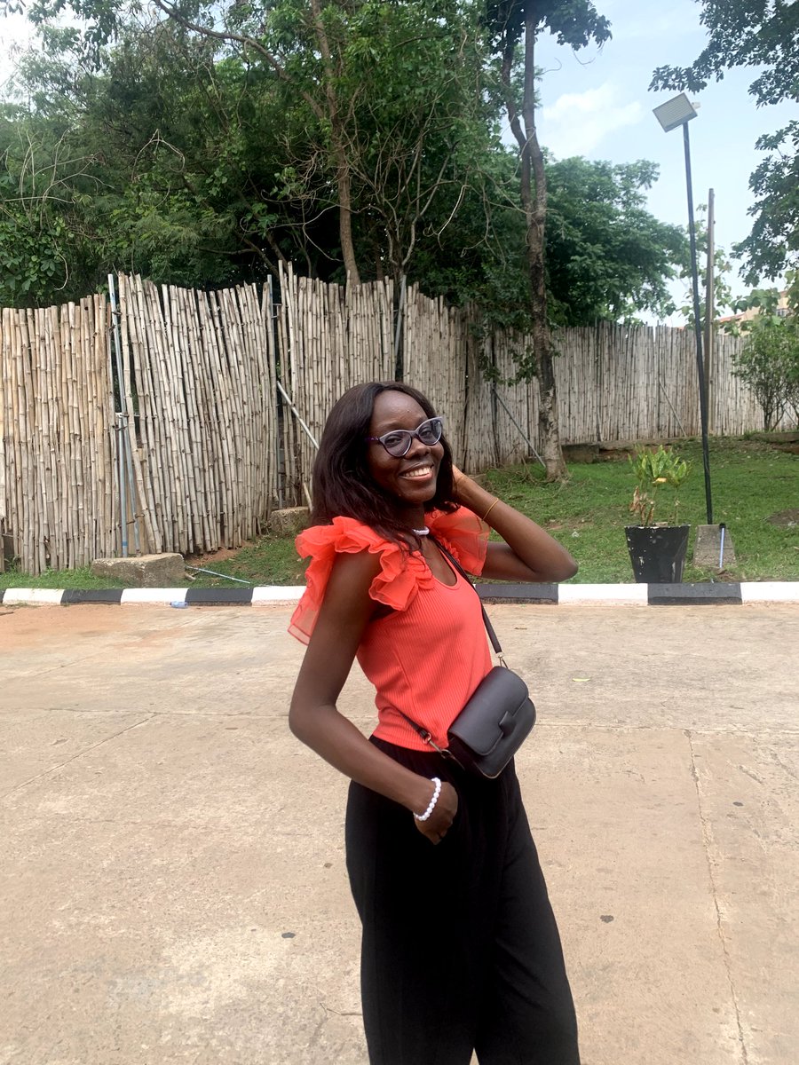 Yettybee2's tweet photo. It's the weekend baby 💃💃💃💃

Decided to bless your screen with beautiful jpegs. 

#weekend
#outing https://t.co/jyUdhRBGGP
