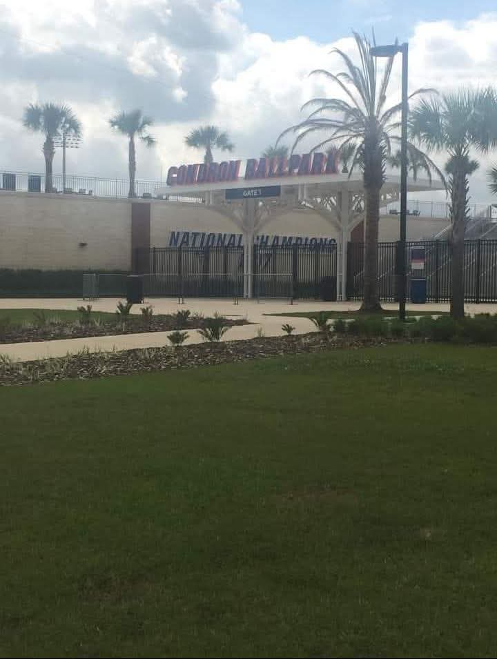 Remedy33's tweet photo. Erica N. Fomby
April 1, 2023
GAME DAY
CONDRON BALLPARK 🥎
UF Baseball Technician 1
UF Athletics and More
2016 - 2018 #workflowvibes https://t.co/YlQju31yFi