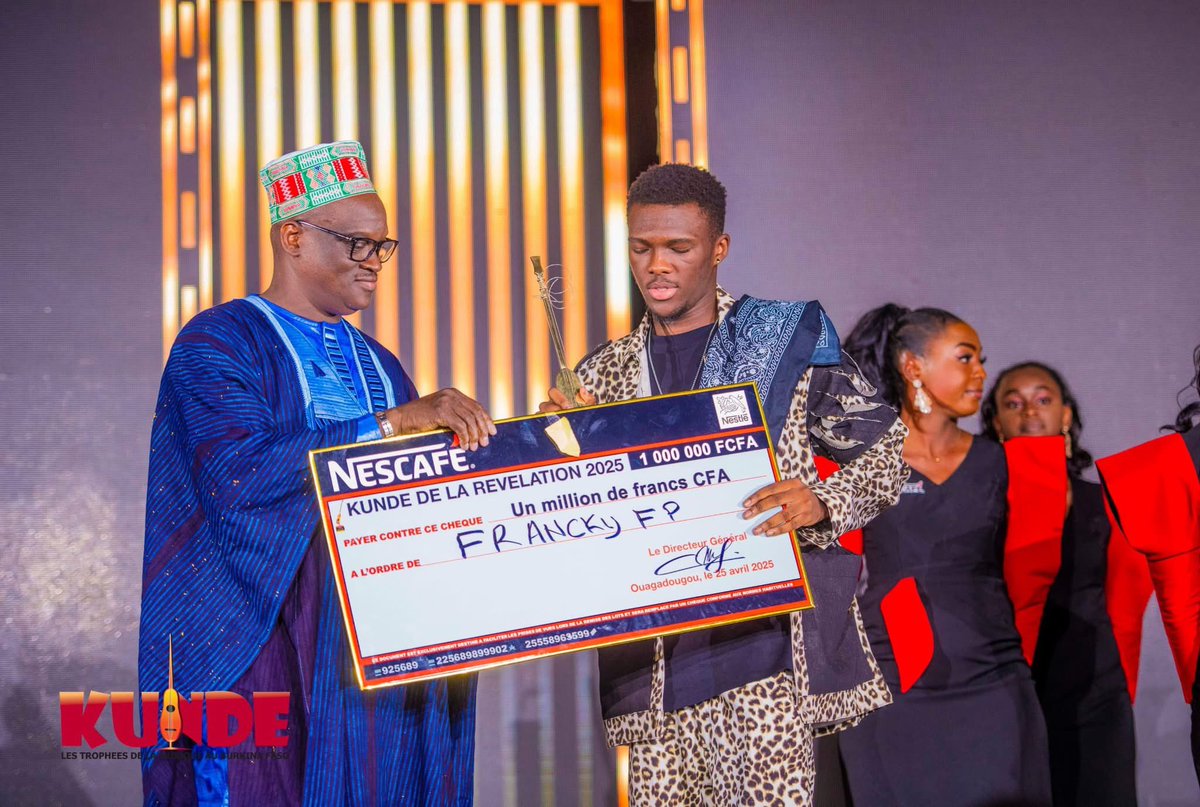 FasoMusick's tweet photo. Félicitations à #FRANCKY_FP qui a remporté le trophée Kundé de la Révélation lors des #KUNDE2025 !
#Fasomusic #Fasorap https://t.co/OQwiSRxVPt