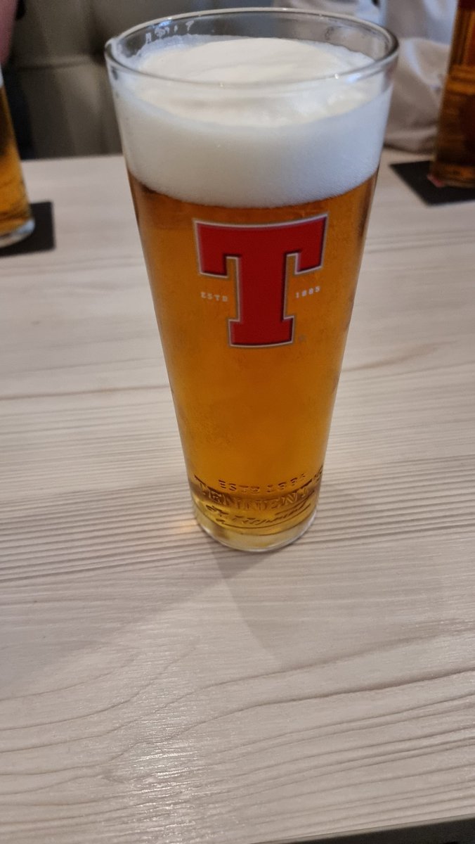 Plenty of away days this season but not today. Chesterfield was not to be last week. This week I'm  in Scotland 🏴󠁧󠁢󠁳󠁣󠁴󠁿 for family. Paying respects and then a meal. Rest assured, the #bantams will be on the phone 😉 #BCAFC 👊🏻