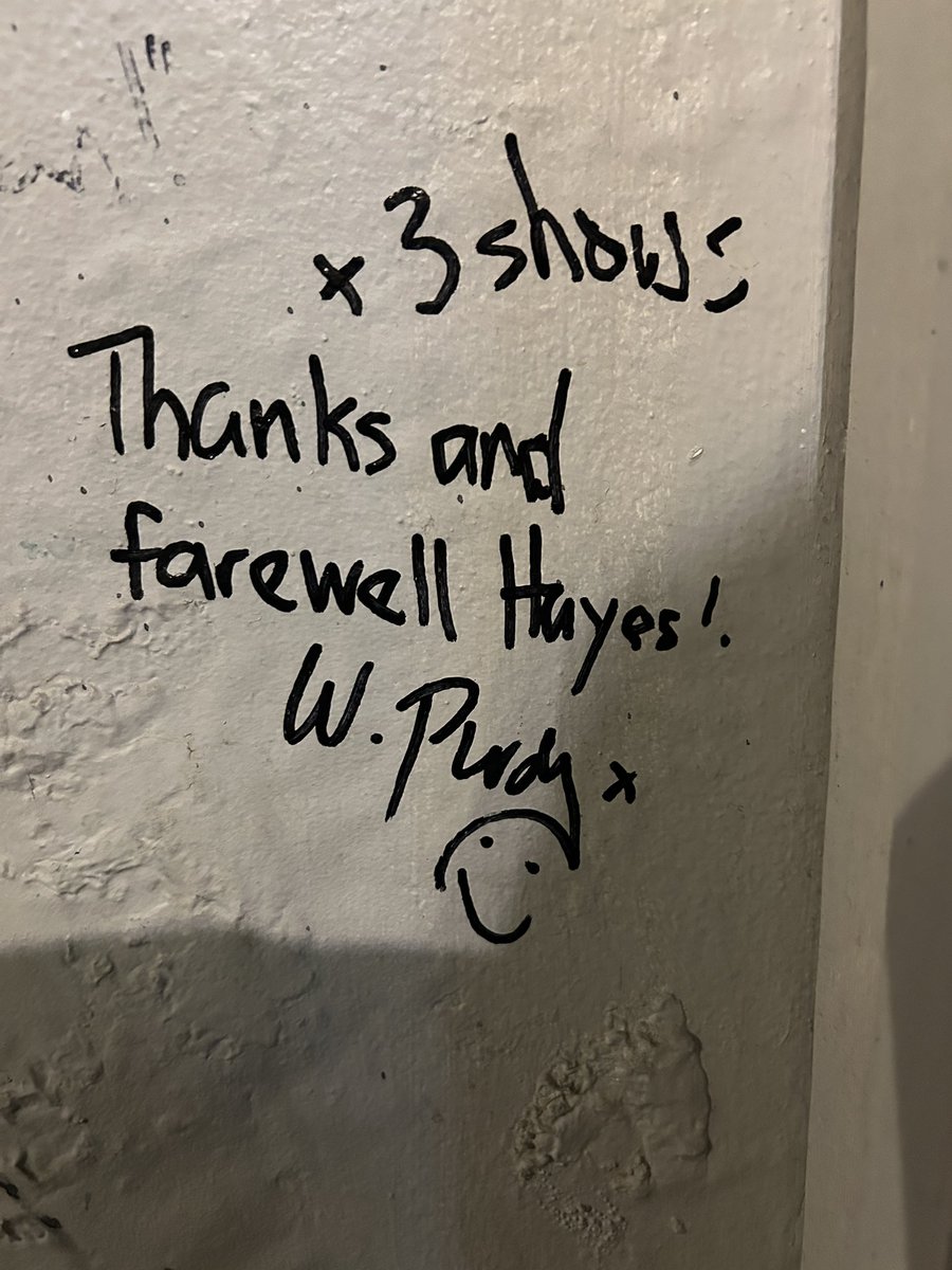 THEBONDIGIRL's tweet photo. Farewell Hayes tomorrow.
#3shows https://t.co/31J6aJAJPk