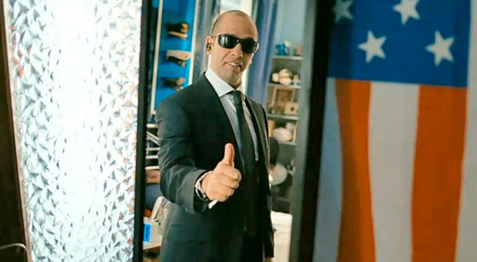 soggsmarrito's tweet photo. Ma è Checco Zalone 😭

#funerali https://t.co/JZom6mG8k9
