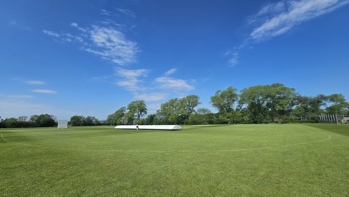 🏏CRICKET IS BACK🏏

The 2025 campaign gets underway for Staxton CC today. 

The 1st XI host Sherburn, while the 2nd XI travel to Snainton 💪

Get down on what looks to be a fine day and show your support for the lads ☀️🍻